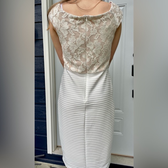 J. Taylor beautiful dress in white, beige & a bit of sparkle size 6 - Picture 3 of 8